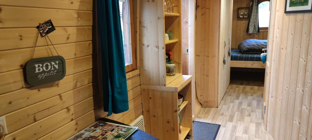 Ma Roulotte Sous Les Chenes- Au Naturel Raon-aux-Bois Екстериор снимка